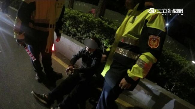 佔堂哥車遇警　毒蟲狂奔3百米逃不掉