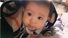 咘咘、賈靜雯、修杰楷／臉書