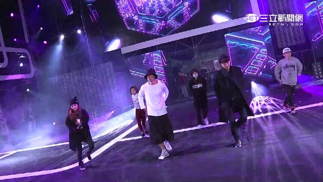 跨年夜倒數！　晚會舞台首創環景錄影