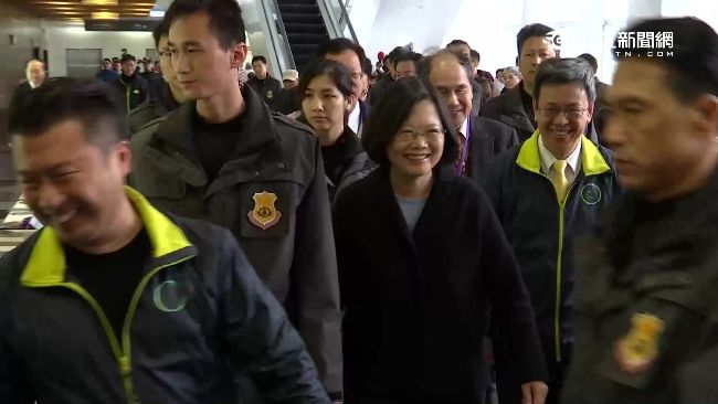 不是阿嬤叫來的！千位學者力挺英仁配