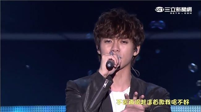 「可樂」李唯楓俏皮趕場　赴花蓮跨年