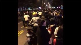 跨年後湧人潮（圖／翻攝自敖小犬小敖臉書）