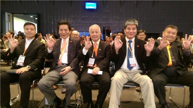 宋楚瑜智囊團現身　網友樂看「互咬」