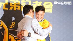 中信兄弟林智勝、中信金辜仲諒（圖／記者王怡翔攝）