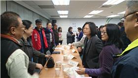 2016工鬥連線與蔡英文、民進黨代表會面（圖／翻攝自Livestream）