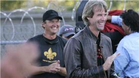 麥可貝
翻攝ＦＬＩＣＫＲ
https://www.flickr.com/photos/suzanneandsimon/265308446/in/photolist-prLXy-p44GZ-4itdWj-gAv2dU-qb4MYc-9YSGKd-jq5WkG-9YSFqj-2vjBQ2-bozkfM-9YSFJW-oUMJBp-8K2unp-Pf2EM-8K5sTj-8K2r1H-8K2s8x-8K5tC1-8K2qJt-prLXq-aPreSD-9QH71g-9YSLsm-8K2rGa-86vgSx-fZ9XEU-fRY5r9-nWAaS-j3kxRq-aPrhhx-aPrjKM-aPripn-aPrhzM-aPrg6g-aPrgXr-aPrgtK-aPric8-aPri3g-aPri9V-aPrhR4-aPrhM8-aPrftv-aPrgmi-aPrihM-aPrj2V-aPrfyZ-aPrhF2-aPrf1c-aPrfZB-aPrj5H