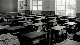 ▲狼師拐騙班上女學生。（示意圖，非當事人／攝影者manginwu, Flickr CC License）
https://www.flickr.com/photos/manginwu/2994518347/in/photolist-5yBFYF-7mTUms-vJqE2F-vrsM5o-mo5GPE-mo4vGF-mo3LS4-mo5DFf-mo4w3k-pbeHwV-vrsFNS-psDZ2o-qtygpQ-eedJk8-7mTZRq-7mTXas-7mTRXJ-7mPVVt-7mPTuR-7mPRcp-psyCGA-nYyC46-8GzihR-pqFAr5-nSpkiB-mHobGX-psyAPN-psFDcT-pspnig-pqDvo3-a7pGQn-dBf5Xz-h3JwDf-psFWpA-h3Krd2-uxngw-pbdZWd-pbeHii-pbdFzy-pbe1b9-pbcMS2-pbc1em-psFFei-pbcKQM-pbcjyA-pb6cK8-pbaDXF-psDA8N-pbcegv-psouAK