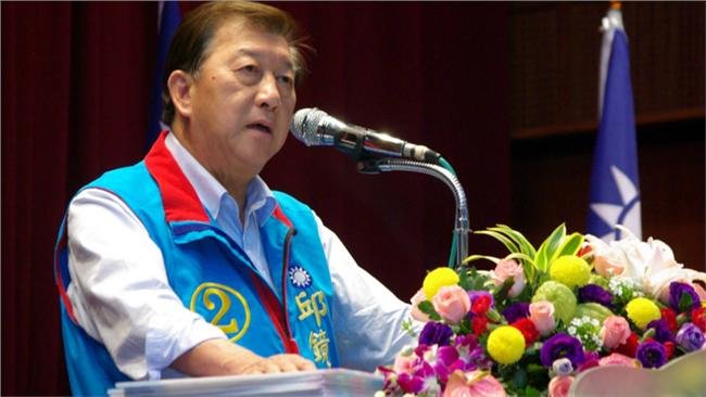 指對手百億先生　邱鏡淳挨告獲判無罪