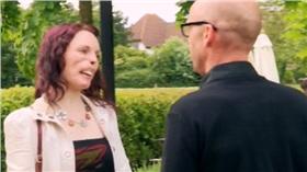 顏面受損女於爭議性約會實境秀中找到真愛