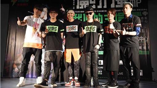 嘎嘎腥聞連環爆　MP鼓鼓、凱開回應