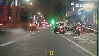 撞上人行道緣石失控　騎士摔飛遭輾斃
