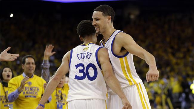 Stephen Curry和Klay Thompson(圖／美聯社／達志影像)
