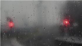 冬天,濕冷,東北季風,雪
圖／攝影者Jeremy Segrott, Flickr CC License
https://www.flickr.com/photos/126337928@N05/16000651789/