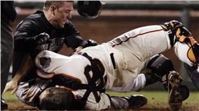 本壘攻防戰（圖／美聯社／達志影像）