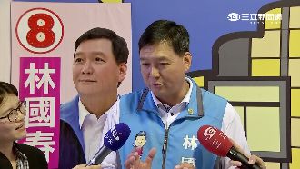 支持林國春反毒理念　柯文哲贈桌遊