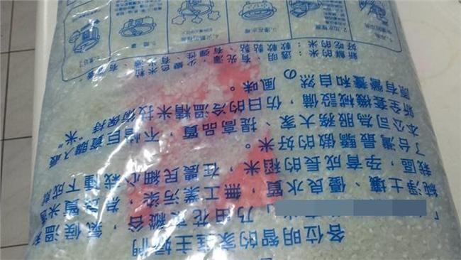買白米「附贈」這個　網友覺得毛毛的