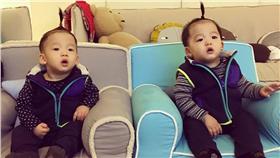 飛飛,翔翔,陳建州,黑人,范瑋琪,雙胞胎
圖／翻攝自黑人 陳建州粉絲專頁