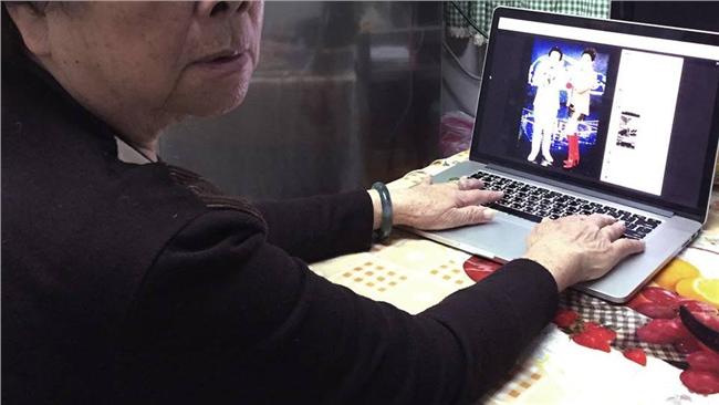 8旬嬤搶用電腦做這件事　網友讚爆了