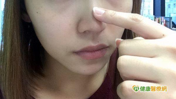女星整鼻風波不斷　民眾跪求公開御醫