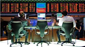 台股,美股,新台幣,收盤,開高走高
圖／攝影者Rafael Matsunaga, Flickr CC License
https://www.flickr.com/photos/rednuht/479370088/