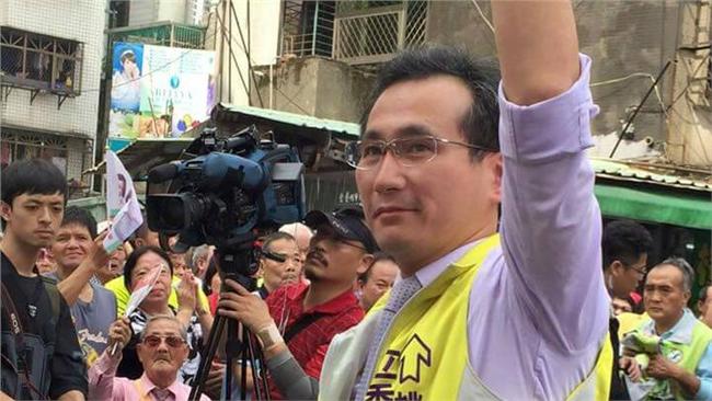 鄭運鵬喊「世代交替」力阻陳根德連任