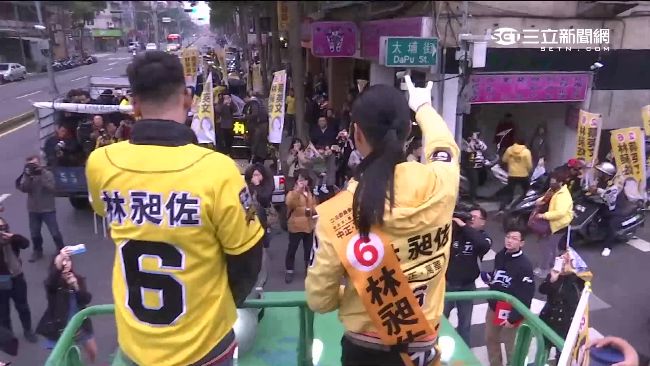 時代力量王牌　林飛帆「超級吸票機」