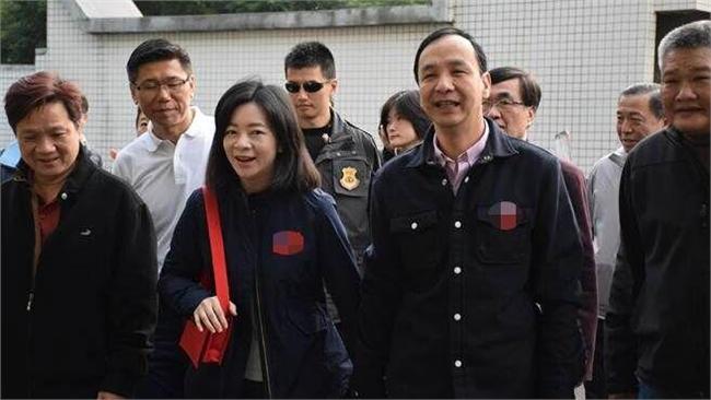 陸媒報選舉　中華民國國旗被打馬賽克