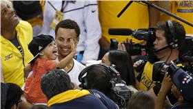 咖哩和女兒（AP）