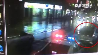 車上飄出「毒味」！警匪飛車追逐戰