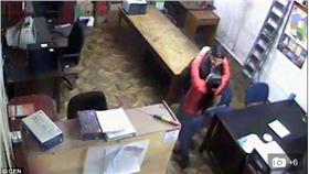 活春宮　圖片轉自《每日郵報》