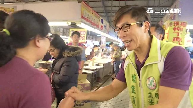 抬轎熬出頭！綠委鍾佳濱拿下艱困選區