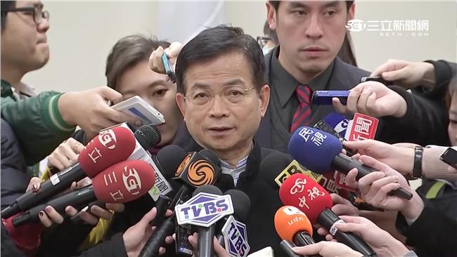 誤射無人負政治責任　藍委用7字酸綠