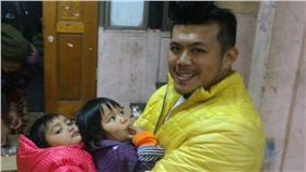 傻志工
翻攝臉書
https://www.facebook.com/profile.php?id=100000227589825&sk=photos