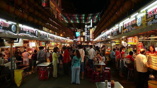 基隆廟口愛四路夜市連18天不打烊！