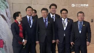 柯訪日每天穿一樣？揭密貼身造型師