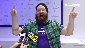 電玩展開跑！VR虛擬實境夯、搶先玩