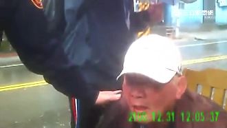 阿伯血壓高暈路邊　四高中生即刻救援