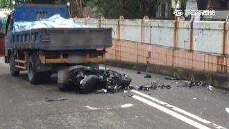 貨車誤闖限高車道急停　騎士追撞不治