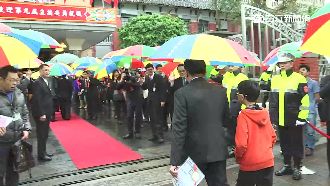 新科立委報到　攜家帶眷如走星光大道