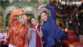 新年走春去！外國女孩也瘋狂