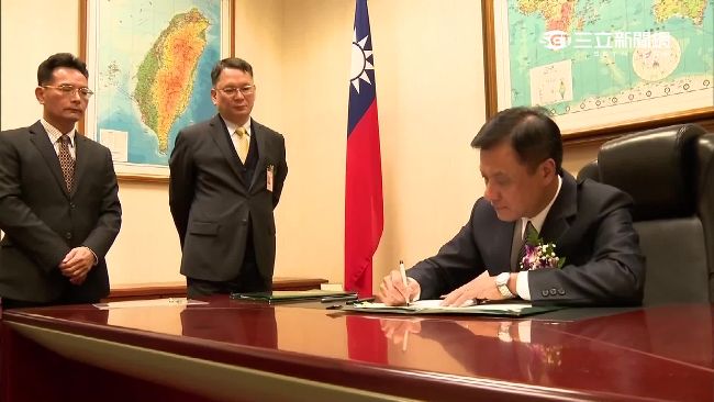 力求國會透明　蘇嘉全批上任首篇公文