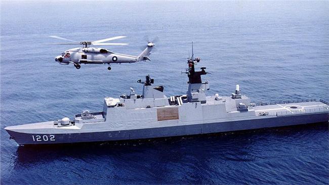 拉法葉艦外海意外　一人灼傷