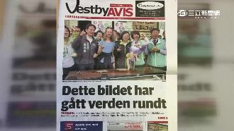 外籍生獻花祝福小英　登挪威報頭版