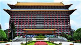 圓山飯店 ▲圖／攝影者PROjason chen, flickr CC License
https://www.flickr.com/photos/jasonhellow/5745155541/