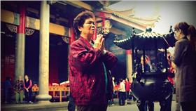 行天宮,拜拜（https://www.flickr.com/photos/mattweibo/4142758023/）16:9