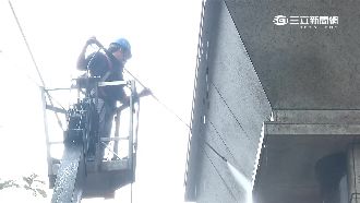 高壓洗淨分貝過大　居民槓上洗牆工人