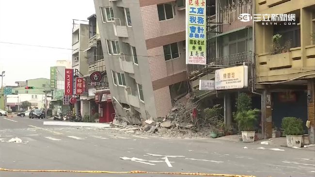 京城銀行倒塌　金庫埋地底警全力戒備
