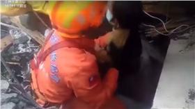 林佳龍,臉書,影片,台南強震,災情,廢墟,救援(臉書 https://www.facebook.com/forpeople/videos/vb.153819538009272/1033126266745257/?type=2&theater)