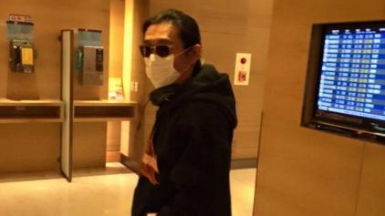 閃好閃滿？網友機場捕捉野生黃安出國