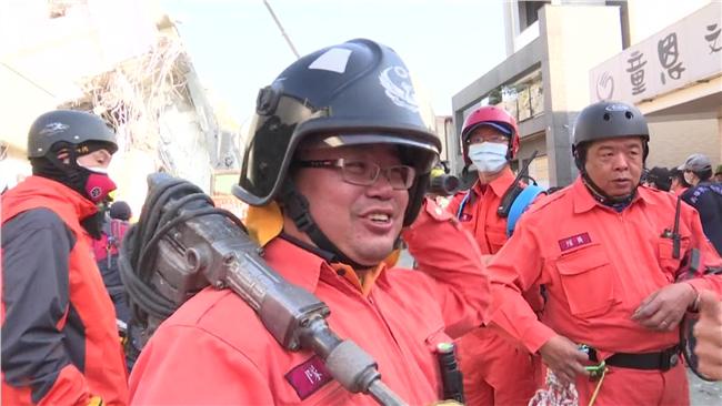 肉身護墊！救難英雄：只想把人救出來